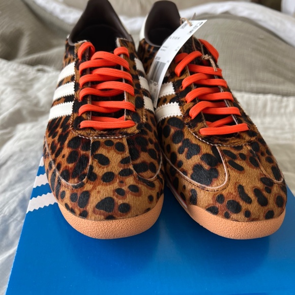 Adidas SL72 in Leopard - Picture 3 of 7